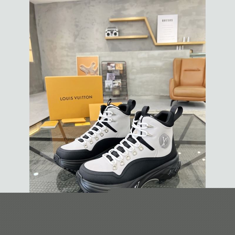 l**is V*t*n sneakers